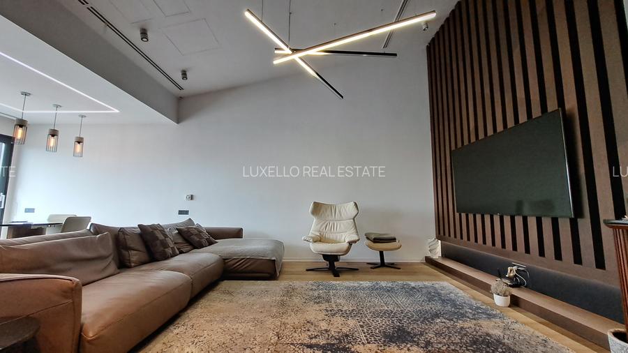 APARTAMENT 8 CAMERE CU SCARA INTERIOARA TIP LOFT -ULTRA LUX - 4