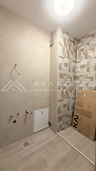 Apartament 3 camere, 2 bai,  finisat, bloc nou.