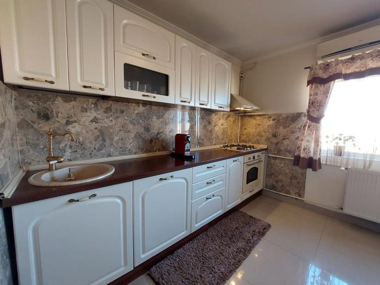 Proprietar, 80mp utili, 3 camere, 13 septembrie, parc Sebastian,mobilat, utilat.