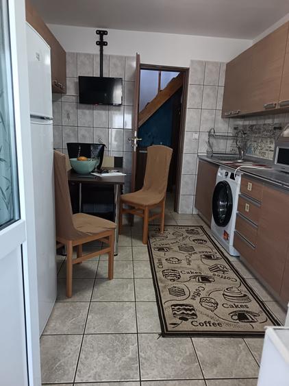 3 camere/ mansarda/ Berceni/zona linistita