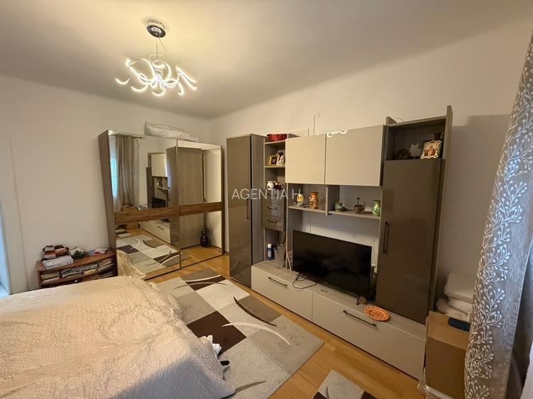 Apartament 3 camere, etajul 2, 78mp, 2 balcoane, bloc interbelic - 9