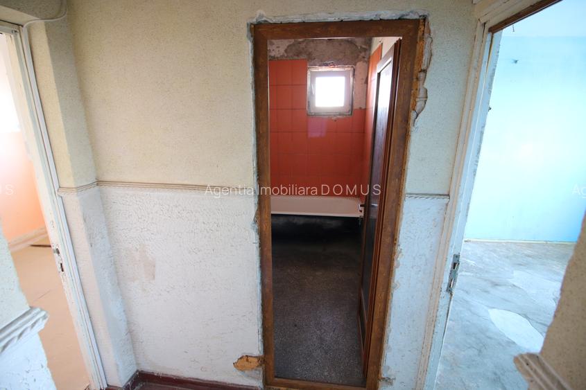 3 camere decomandate Micro 20, 71 mp - 57000€ - 8