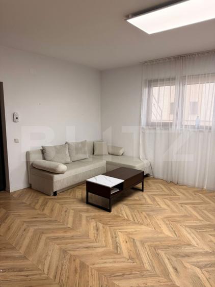 Apartament cu 2 camere, parcare inclusa in pret, zona Vivo
