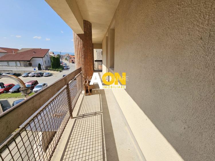 Apartament 3 camere, etaj 2, zona ultracentrala - 11