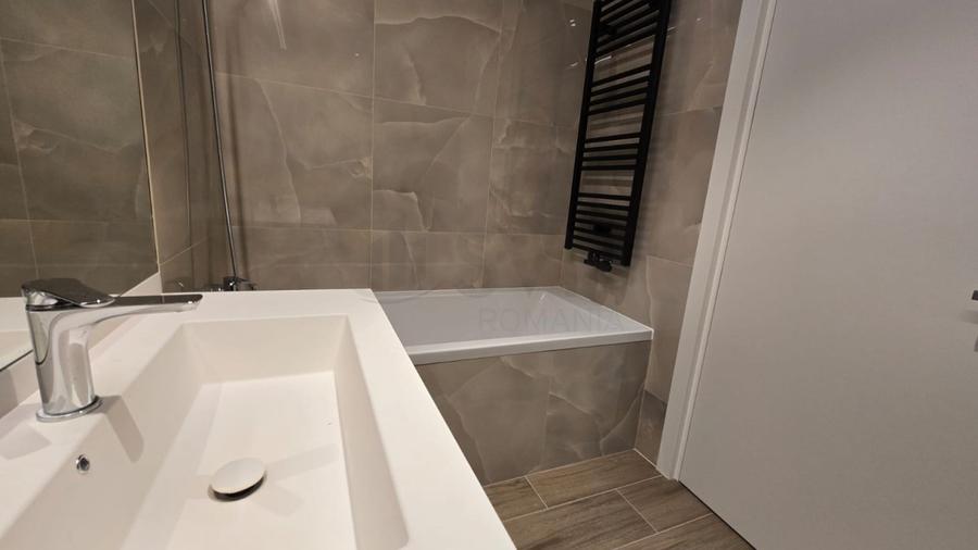 REA1022196 Apartament cu 2 Camere cu loc de parcare