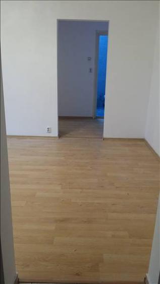 Apartament 3 camere situat pe Liviu Rebreanu langa Metrou Titan, vedere parc