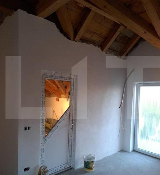Casa 5 camere, 116 mp, teren, 250 mp, Utvin