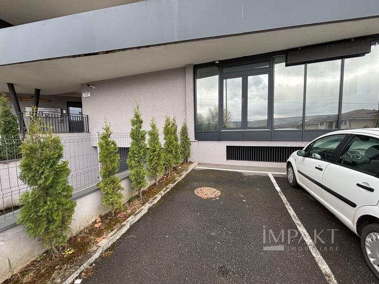 De vânzare spațiu comercial, show-room - Florești