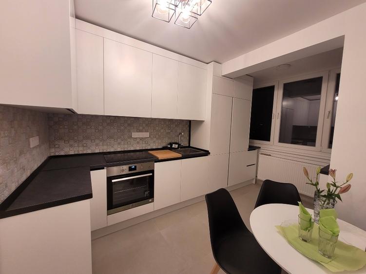 Inchiriez apartament cu 2 camere nou renovat