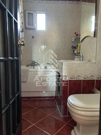Apartament cu 2 camere  semidecomandat  zona Podgoria