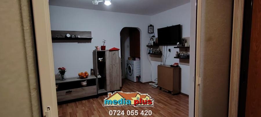 Vânzare apartament 3 camere, etaj 1, Micro 19 – mobilat complet