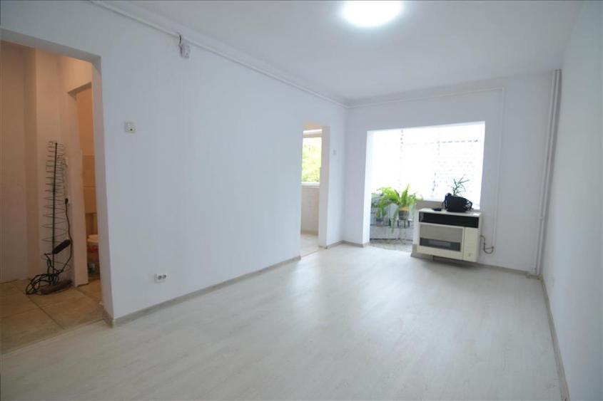 Vanzare garsoniera etajul 2 Bartolomeu - Str. Lanii