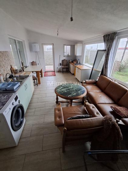 Varias - Duplex 4 Camere - 4