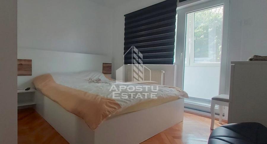 Apartament cu 3 camere decomandat in zona Maranata