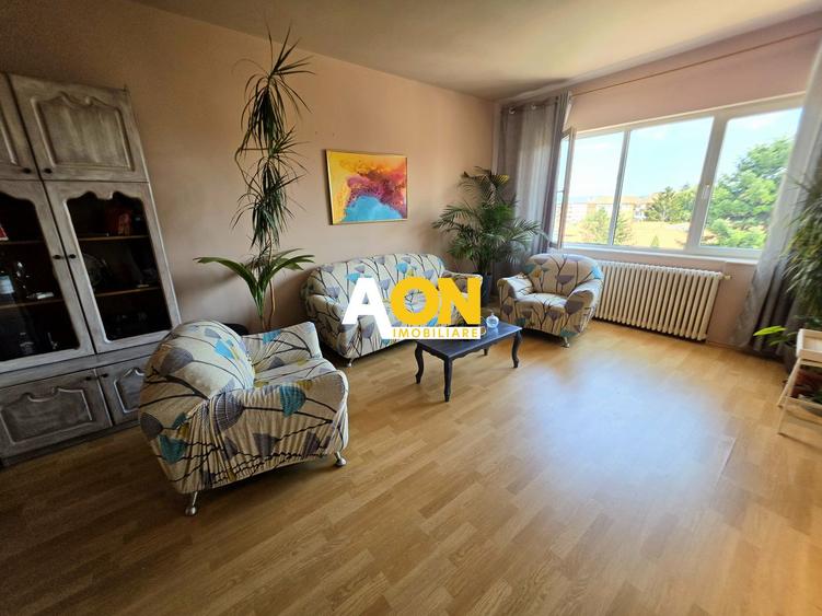 Apartament 4 Camere,  2 Bai. Zona Closca, 103mp Utili