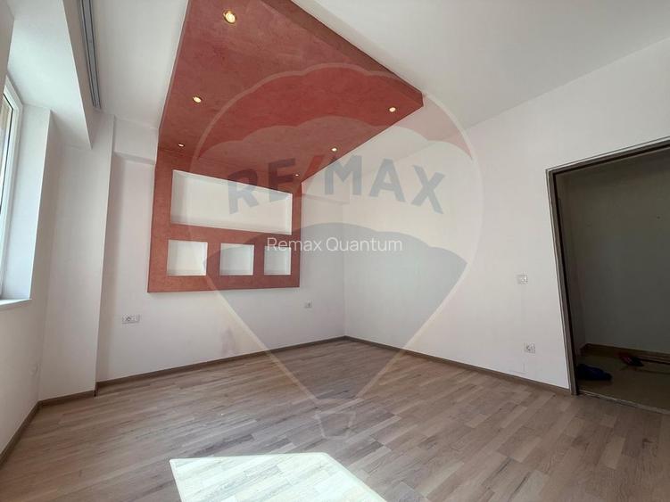 De Vânzare Apartament cu 2 camere,53 mp,  etaj 1,  Bloc Nou- Rogerius - 9