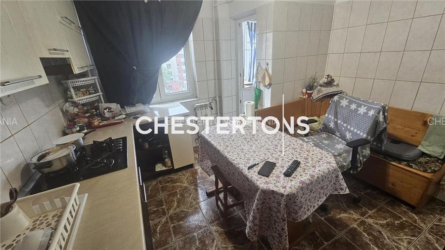 SUPER PRET!!! Apartament 3 camere 2 bai in Drumul Sarii