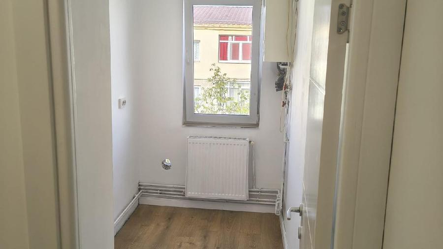 BAIA MARE - str. Rapsodiei, Apartament 2 camere - 42 mp - etaj 4