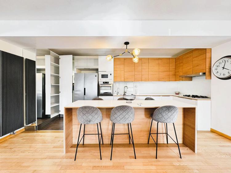 Inchiriere apartament 160 mp- 3 camere cu gradina zona Nordului Sat Francez