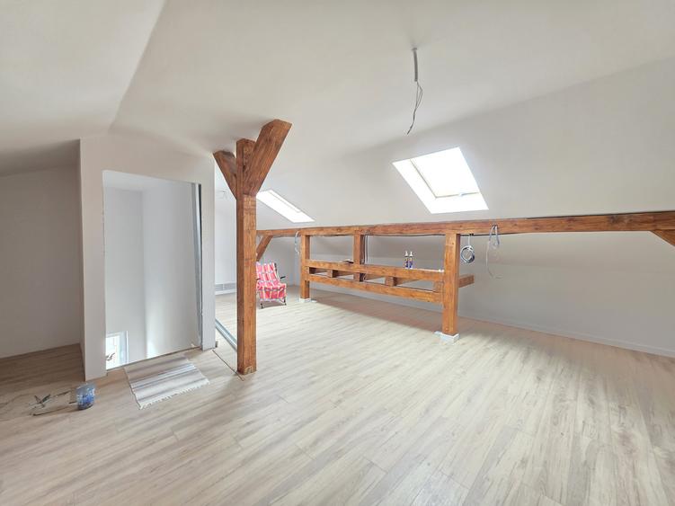 Casa individuala cu 5 camere, teren 600mp, Cristian