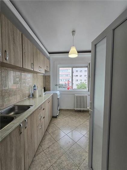 Apartament renovat, etaj 3/8 in bloc stradal Calea Mosilor Bd Carol