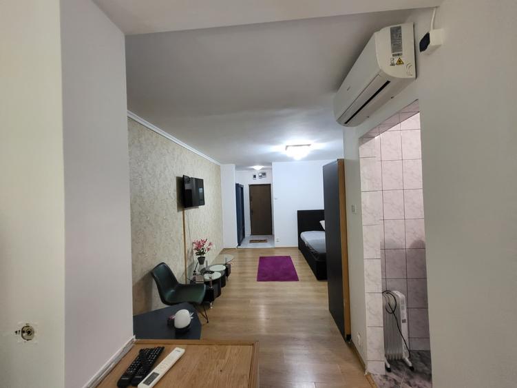 Titan Garsoniera Metrou Balcon Ac Parc Ior