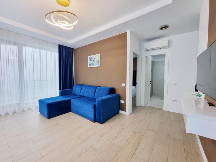 Apartament cu vedere generoas catre lac in complex LakeOn
