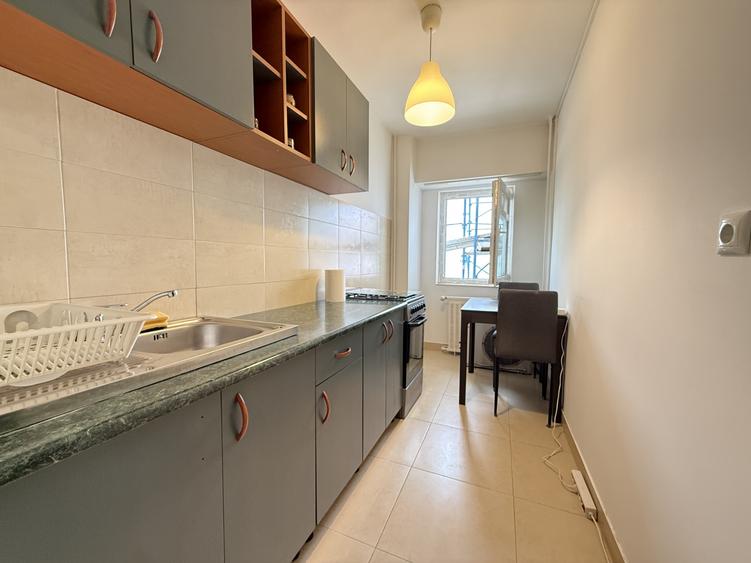 Garsoniera decomandata, 42 mp, balcon | zona Nerva Traian