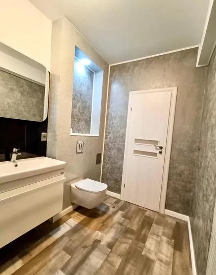 Apartament de 2 camere, 70 mp, centrala, balcon, Sisesti