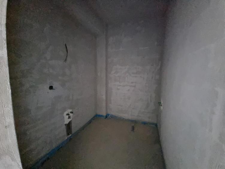 Apartament 3 camere finalizat, 69 mp cu balcon 4 mp, zona Vivo