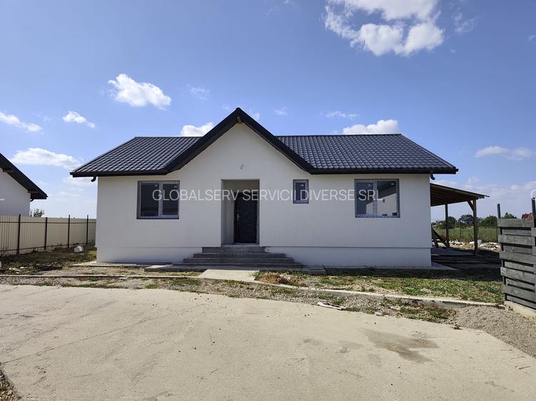 FARA COMISIOANE casa 4 camere 2 bai P+pod terasa la cheie in Crevedia