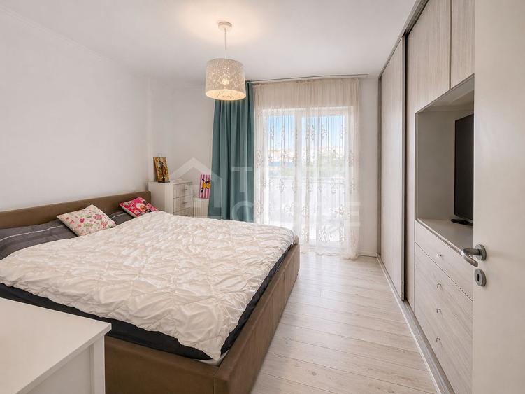 Apartament nou 2 camere, terasa 32 mp, zona Oașului