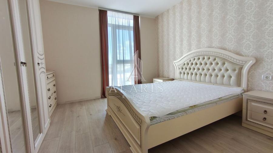 Apartament modern 2 camere, parcare proprie, zona Soarelui