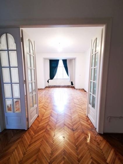Apartament 4 camere în zona HOTEL NAPOCA