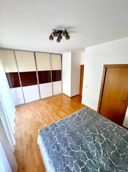 Proprietar vând apartament 3 camere bloc Teodor/ ISHO