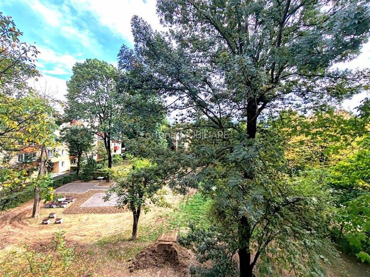 Vanzare apartament cu 2 camere, str. Saturn, cartier Astra - 11