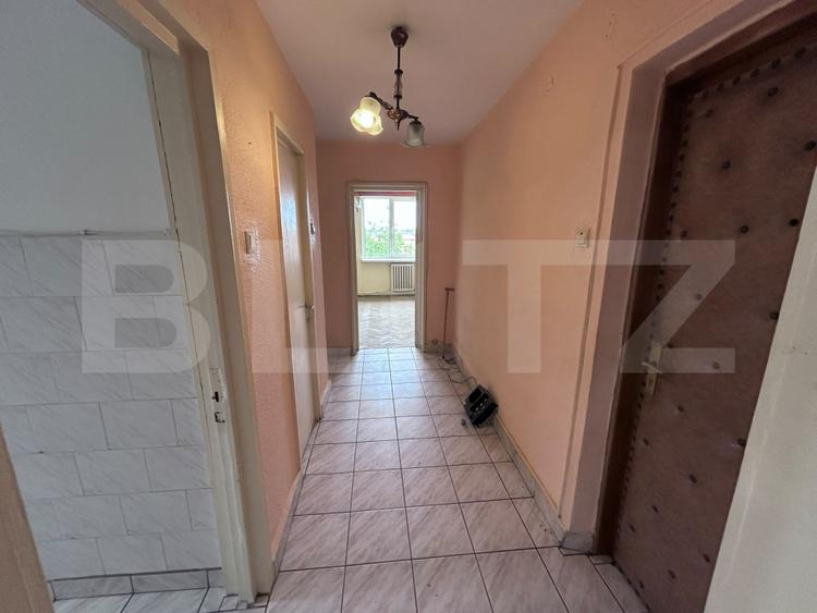 Apartament 3 camere, decomandat, Etajul 3