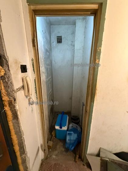 3 camere Emil Racovita etaj 1 67mp  cu boxa si loc de parcare