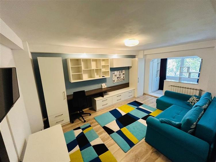 Zona CUG - Tudor Neculai Apartament 2 camere cu Loc Parcare
