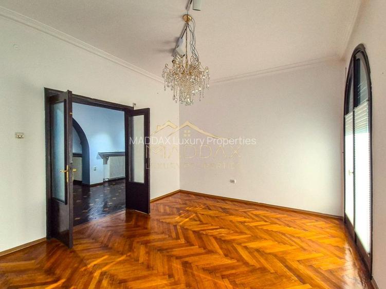 Apt. parter Piața Romană | 5 camere | Curte | 8 Locuri de Parcare - 9