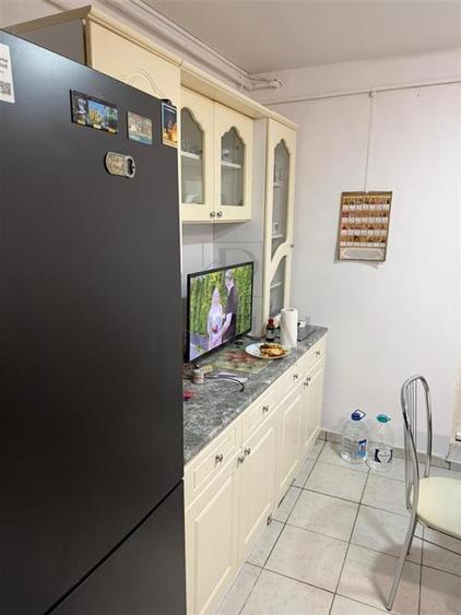 LIPOVEI - PARTER - BLOC IZOLAT - 3 CAMERE - 2 BAI - BALCON - CENTRALA PROPRIE -