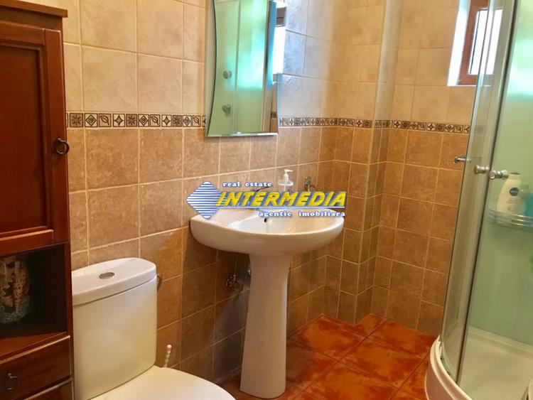 Casa de vanzare Alba Iulia CETATE cu 4 dormitoare si living finisata complet