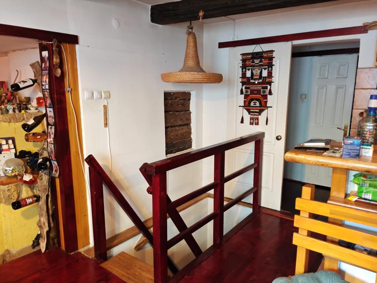 Casa 5 camere pozitie deosebita RASNOV