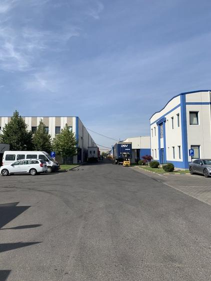 Ansamblu de spatii de productie /depozitare si birouri