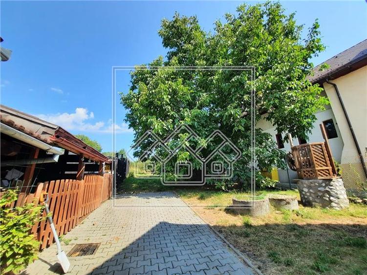 Casa in centrul Cisnadioarei - teren 1177 mp - ideal investitie