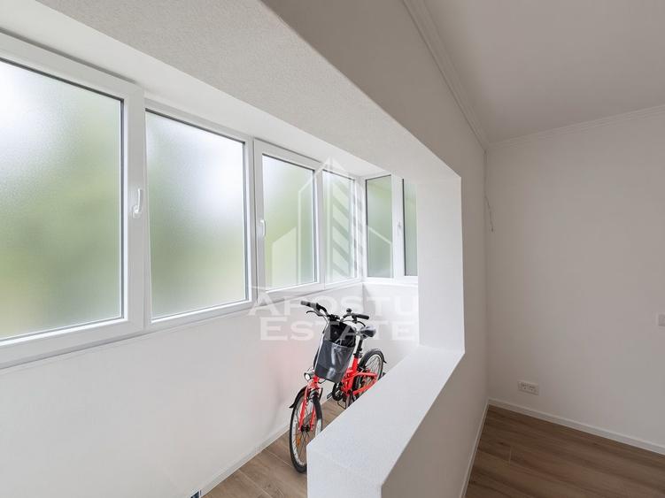 Apartament 3 camere de vanzare,decomandat,et.1Dambovita Nora,Timisoara