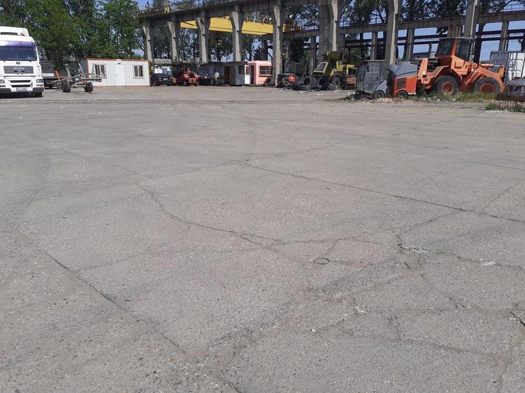 Terenuri - suprafete betonate intre 500-5500 mp, Titan, sector 3
