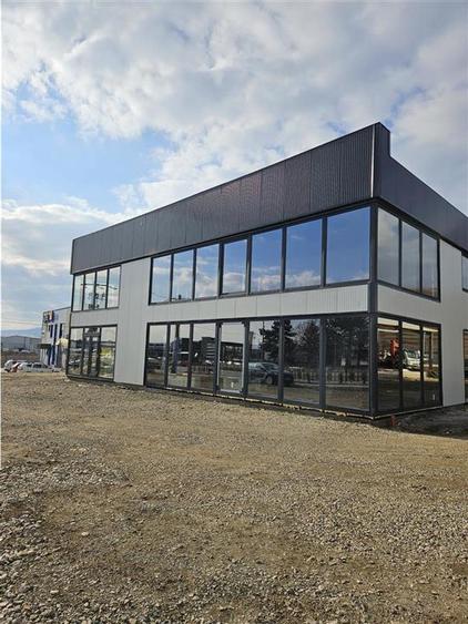 Spatiu 650 mp - Showroom Comercial - Depozitare