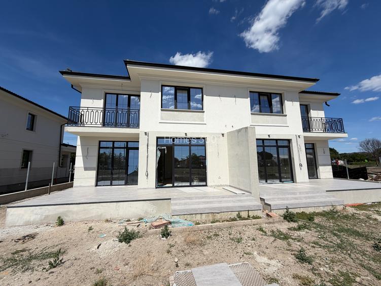 Proprietar vând duplex str.Balcescu-Dumbravita - 2