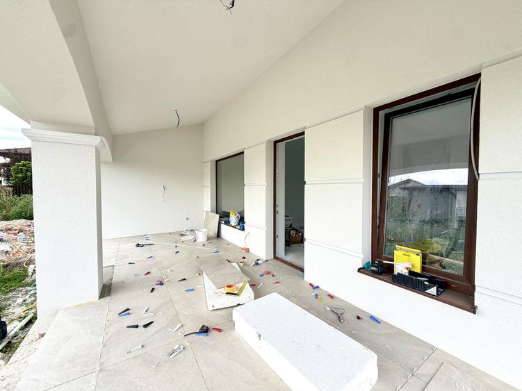 Duplex nou despartit prin garaj, 4 camere, 108 mp utili - Dumbravita